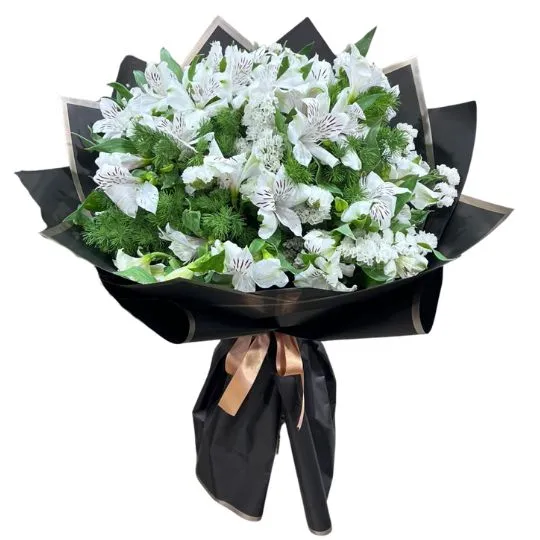 Ramo de flores astromelias blancas